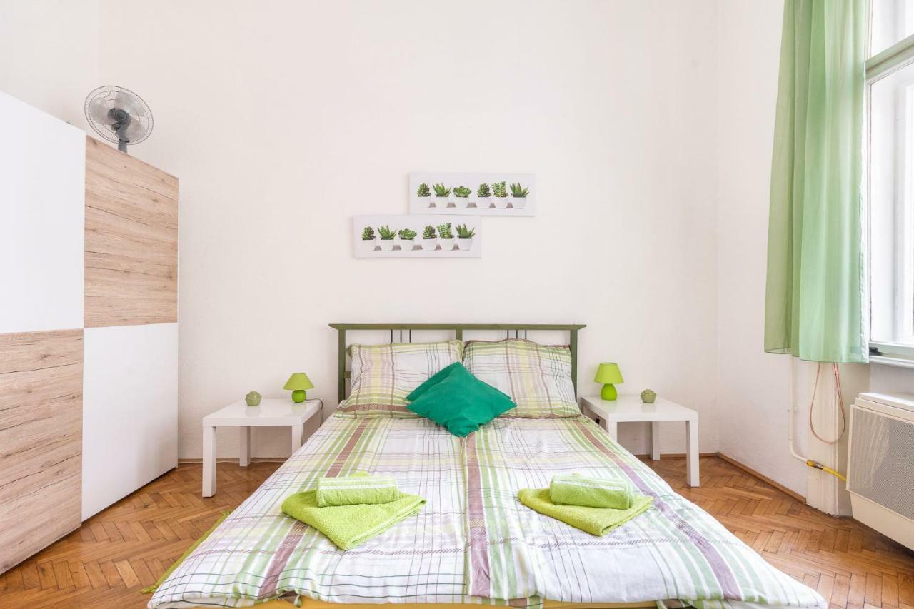 Izabella Home Budapeşte Dış mekan fotoğraf