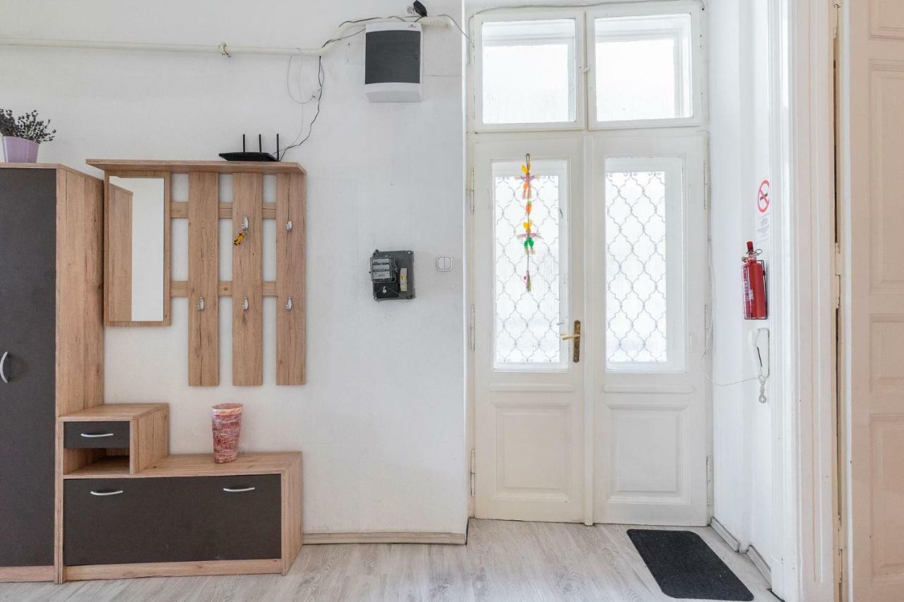 Izabella Home Budapeşte Dış mekan fotoğraf